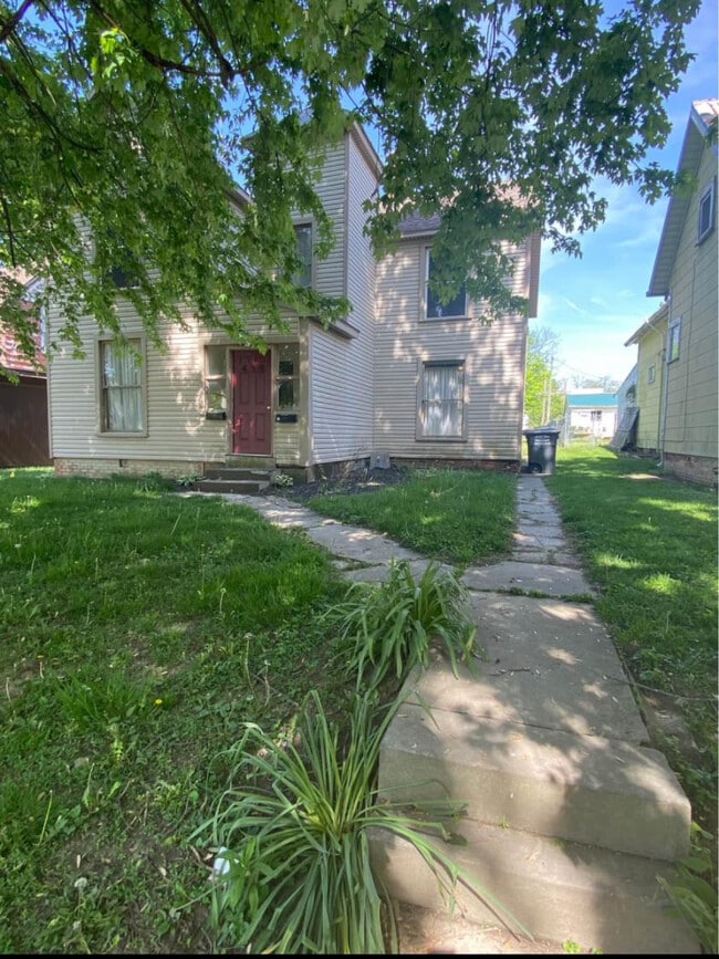 Street View - 434 N Walnut St