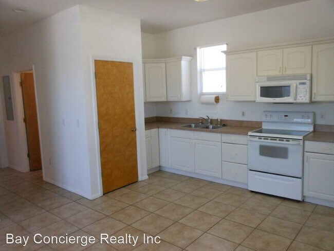 Building Photo - 271 Ridge Rd NW