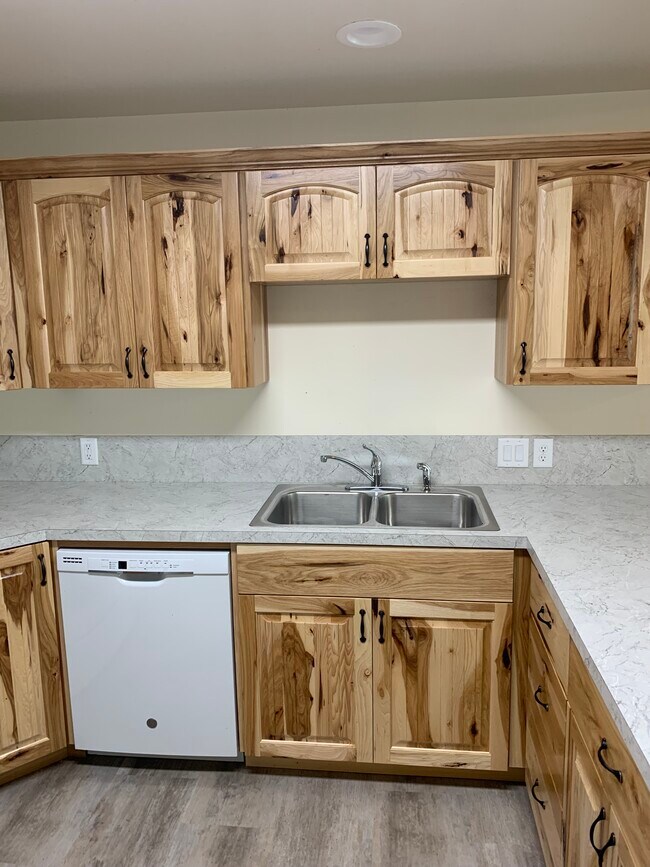 Cocina - 2068 E Olympic Ave