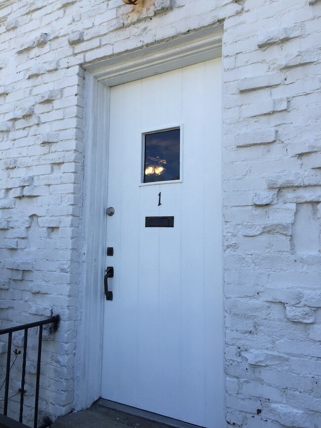 Photo - 1851 Capital Ave Apartment