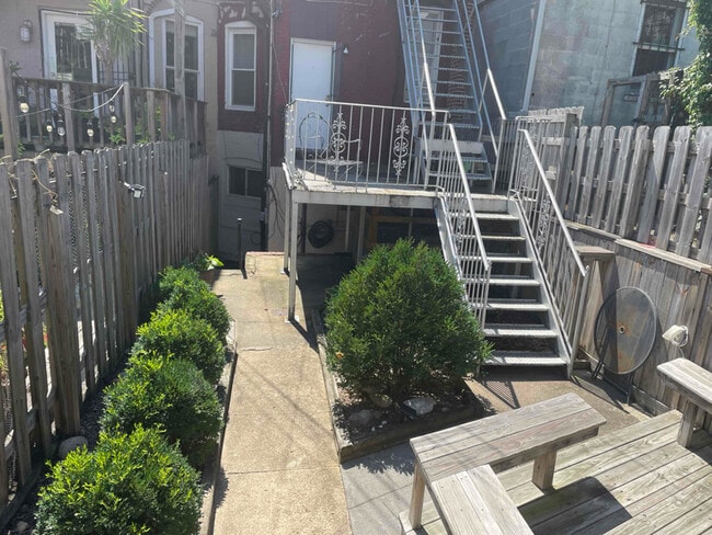 Foto del edificio - 1223 Harvard St NW