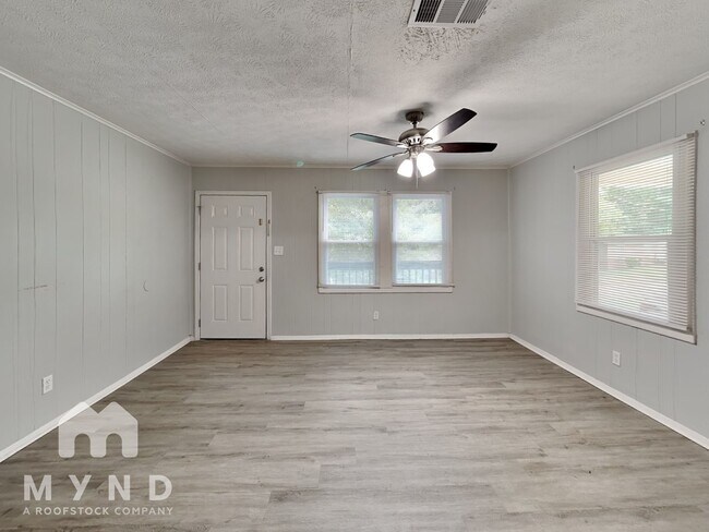 Foto del edificio - 10133 Morris Dr SW