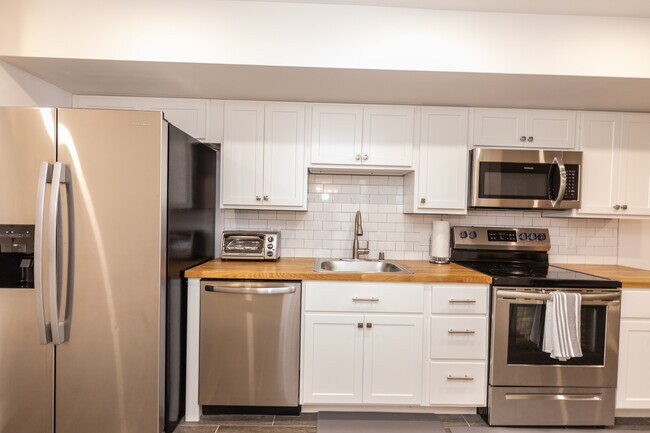 Foto del edificio - 627 Princeton Pl NW