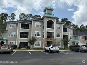 Building Photo - 145 Legendary Dr