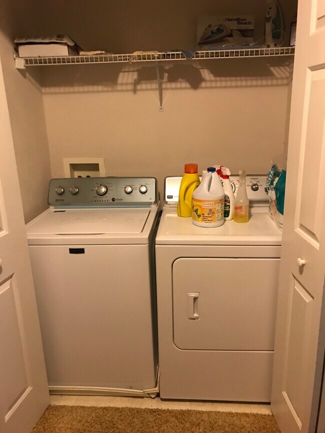 Foto del edificio - 2623 Ashleigh Ln