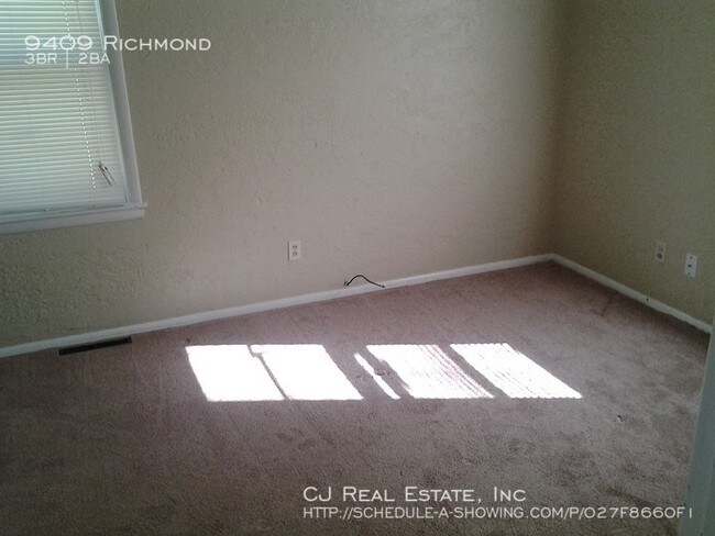 Foto del edificio - 9409 Richmond Dr