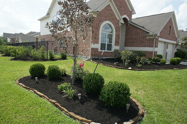 Building Photo - 46 Wenoah Loop