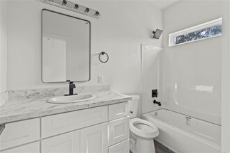 Building Photo - 8501 Denby St