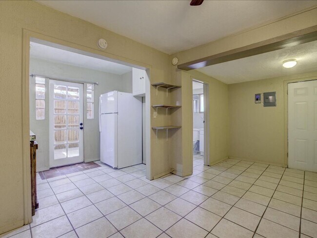 Foto del edificio - 1 Bedroom 1 Bathroom