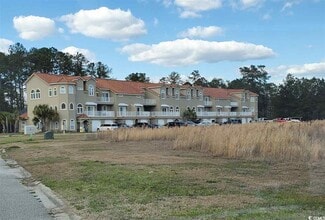 Building Photo - 300 Granada St