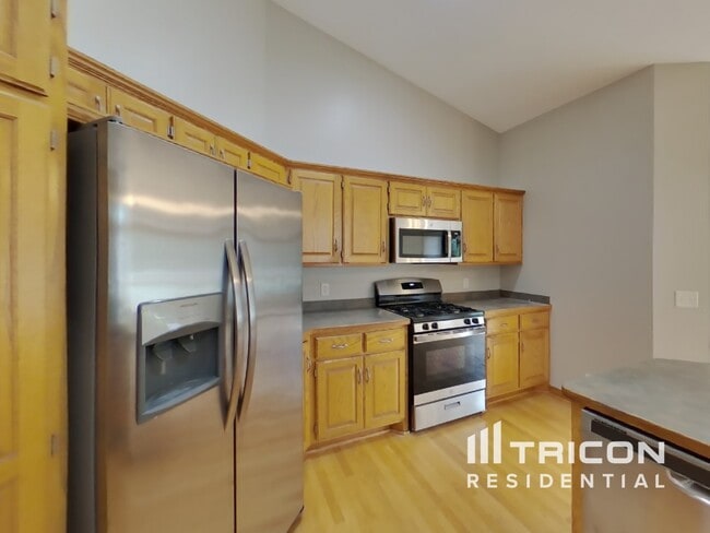 Building Photo - 15811 Yellow Pine St NW