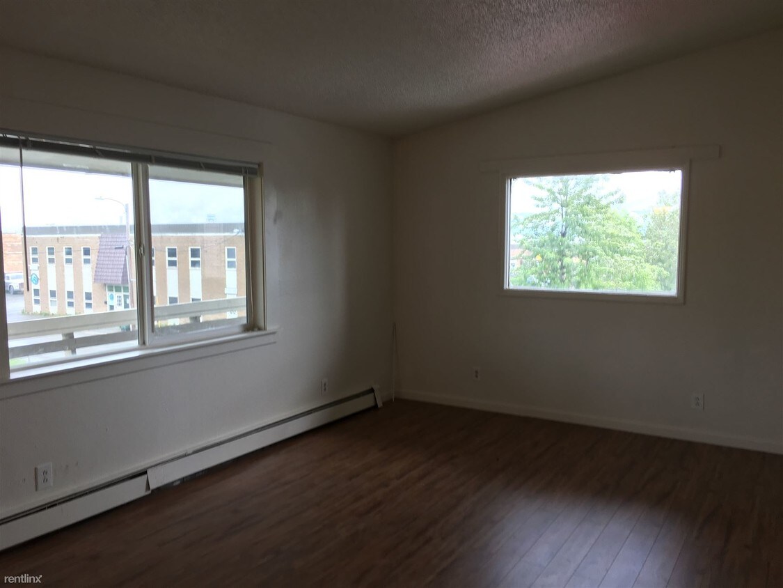 Primary Photo - 1436 E 11th Ave