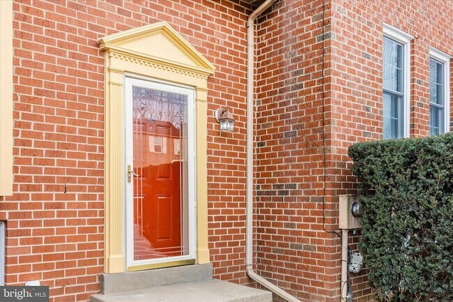 Foto del edificio - 114 Colony Ct