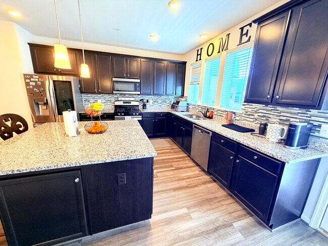 Foto del edificio - Private room with all utilties included