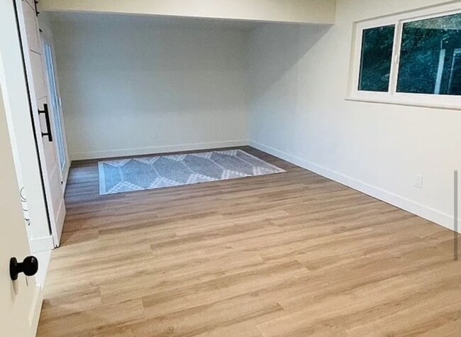 Building Photo - Short Term Rental Close to Cal Poly