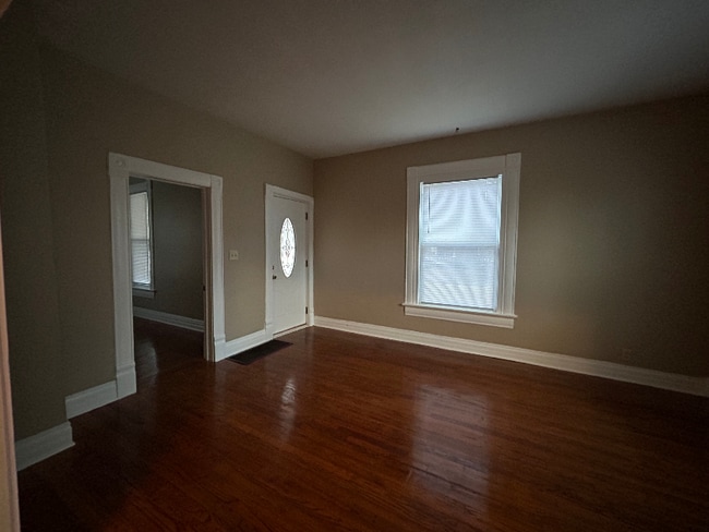 Building Photo - 1108 E Main St