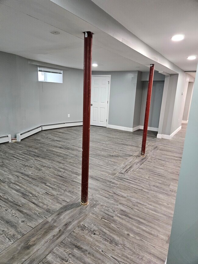 44 Glendale St Unit B, Everett, MA 02149 Apartments in Everett, MA