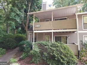 Building Photo - 602 Wynnes Ridge Cir SE