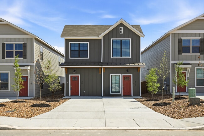 Building Photo - 10239 Briarwood Nook