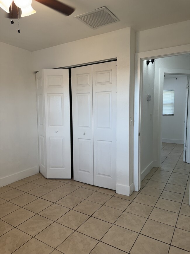 Building Photo - 2804 River Ridge Blvd