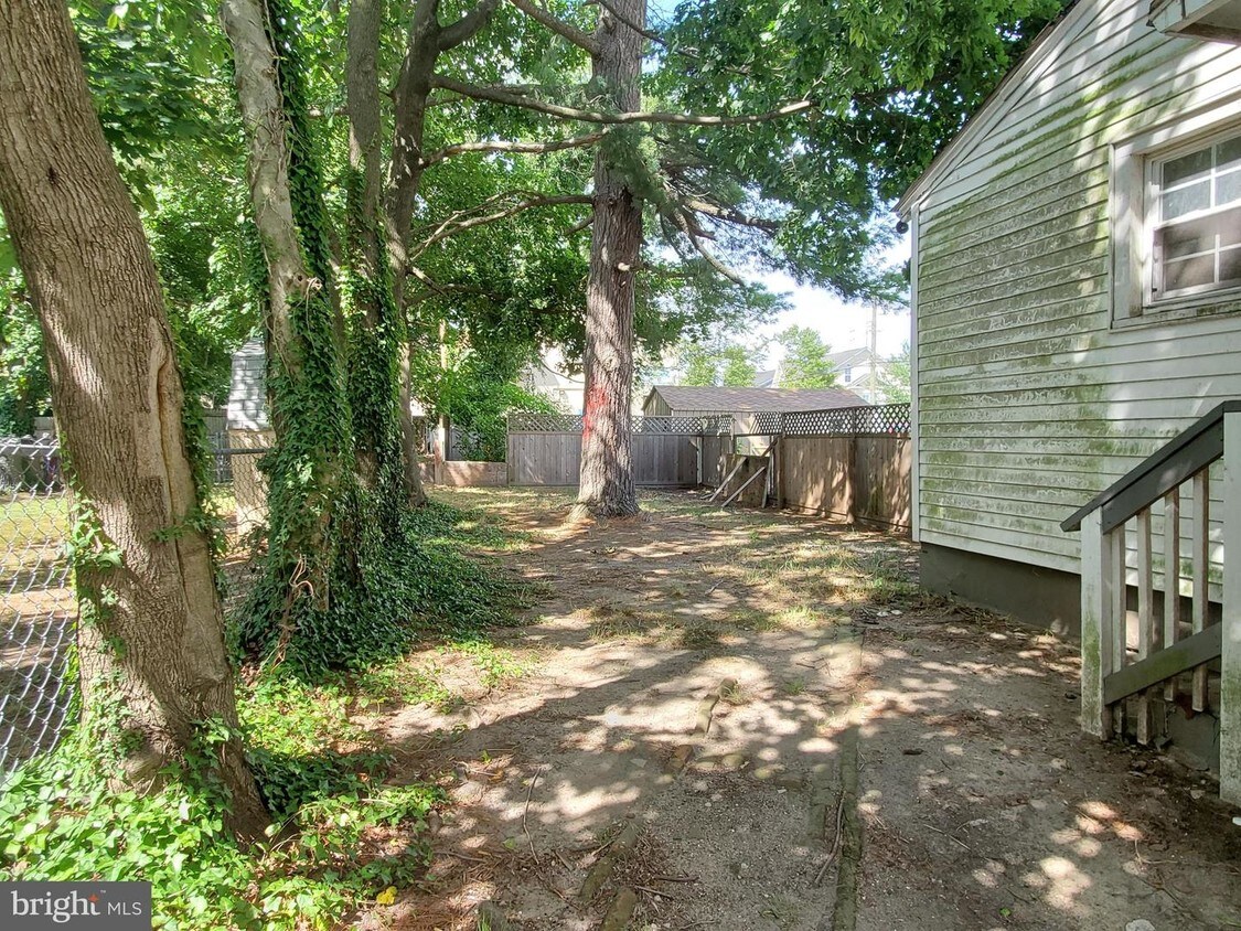 Primary Photo - 71 Myrtle St