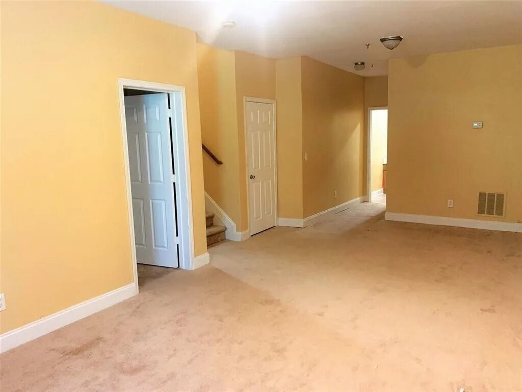 Foto del edificio - 4896 Pinnacle Dr