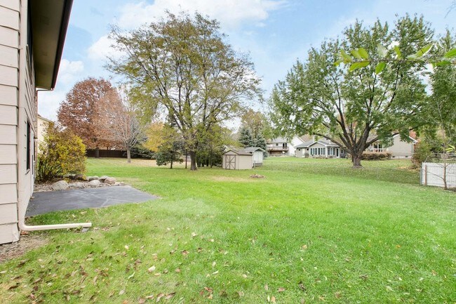 Building Photo - 5850 Hodgson Rd