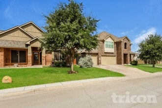 Building Photo - 724 Great Cloud Dr