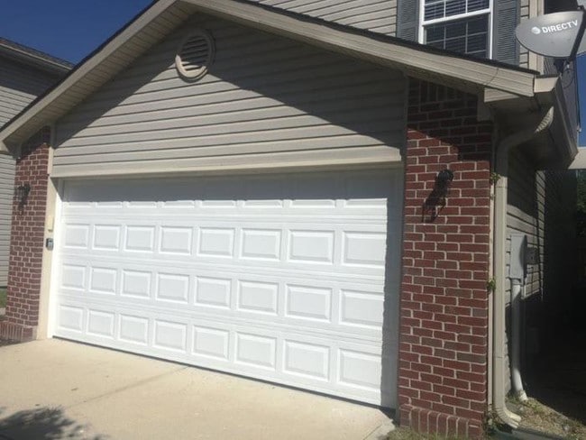 Building Photo - 3010 Percheron Ln