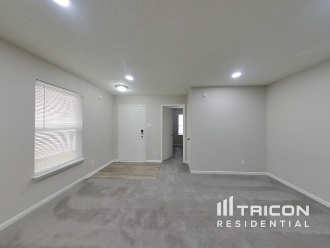 Building Photo - 1730 Elijah Blue Dr