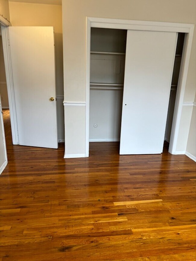 Foto del interior - F &amp; A Grand Assoc LLC