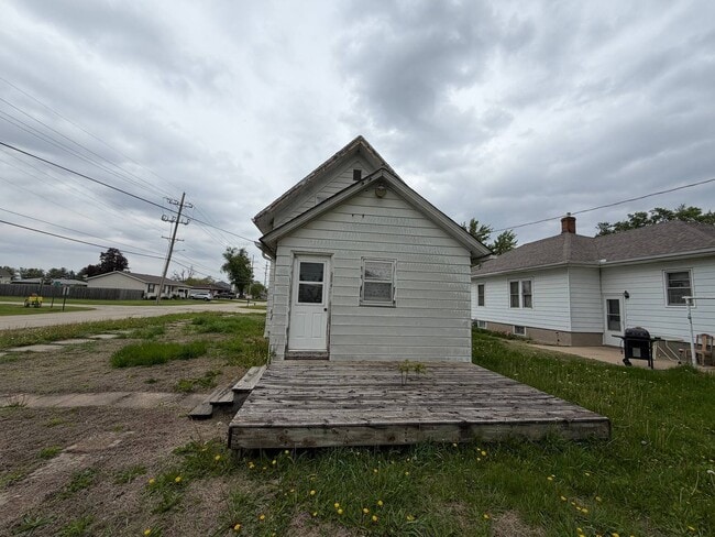 Building Photo - 602 18th Ave
