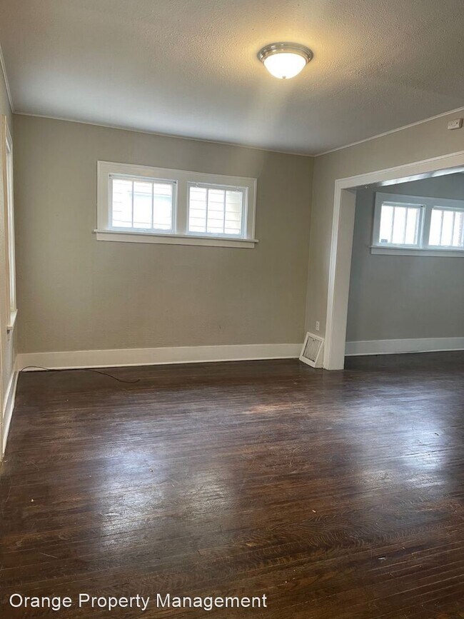 Building Photo - 2 br, 1 bath House - 811 N 34th St
