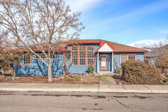 Foto del edificio - 147 Mountain View Dr