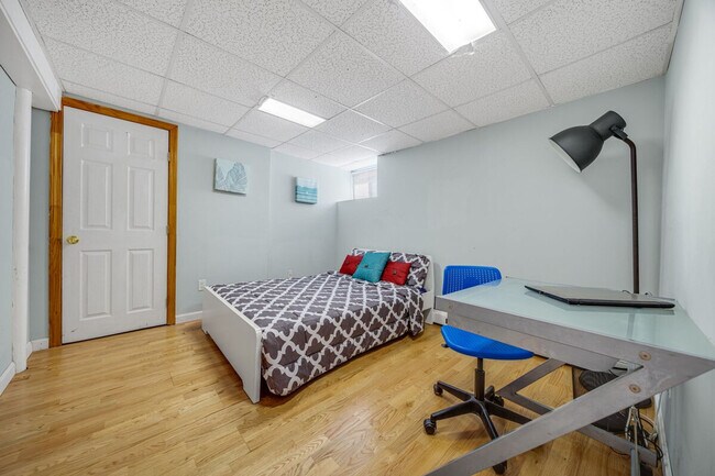 Foto del edificio - 246 Blanchard Rd