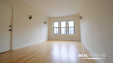 Building Photo - 4040 N Ashland Ave