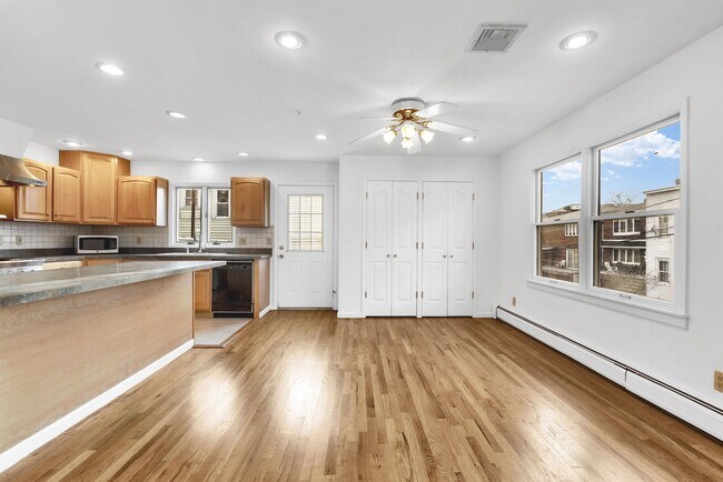 Foto del edificio - 234 Cliff St