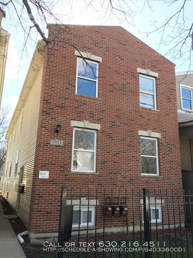 Primary Photo - 7921 S Burnham Ave
