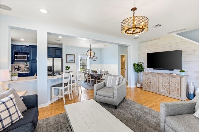 Foto del edificio - 4114 Courageous Ln