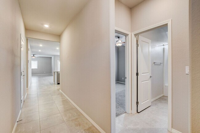 Foto del edificio - MODERN 1 Story Southwest Retreat with Backyard Oasis!
