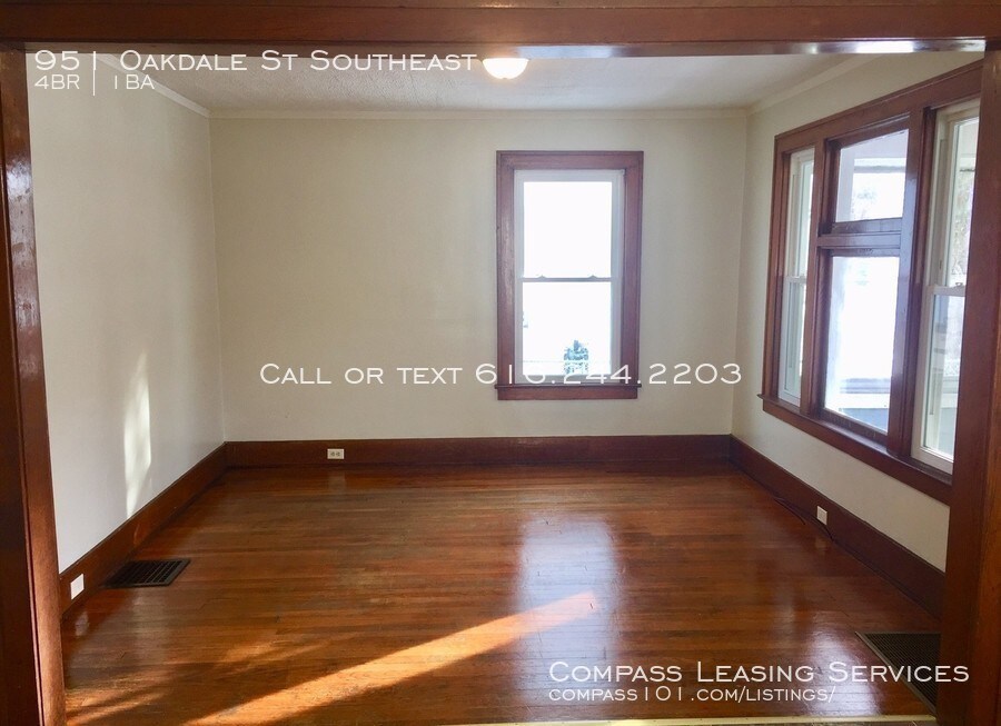 Primary Photo - 951 Oakdale St SE