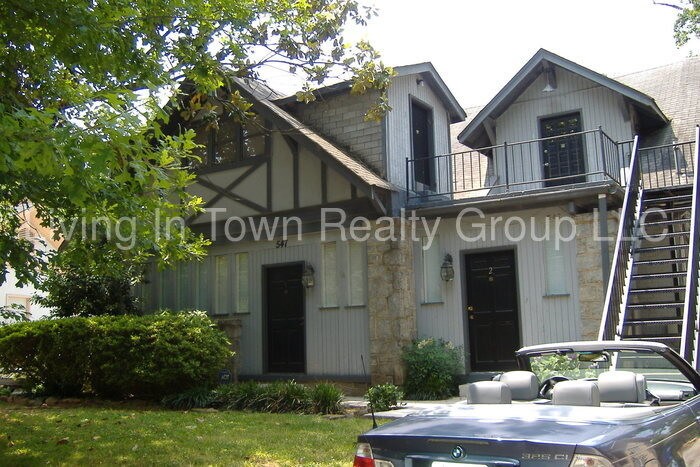 Primary Photo - 547 Elmwood Dr NE