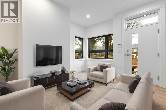 Photo du bâtiment - 2632 Ward St