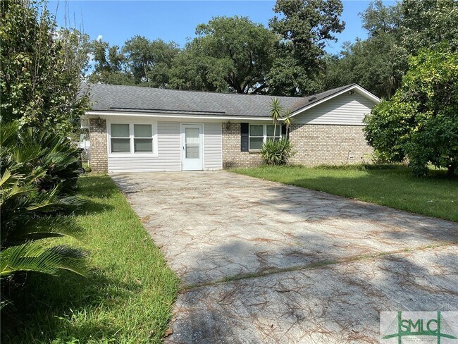 Foto del edificio - 12421 Deerfield Rd