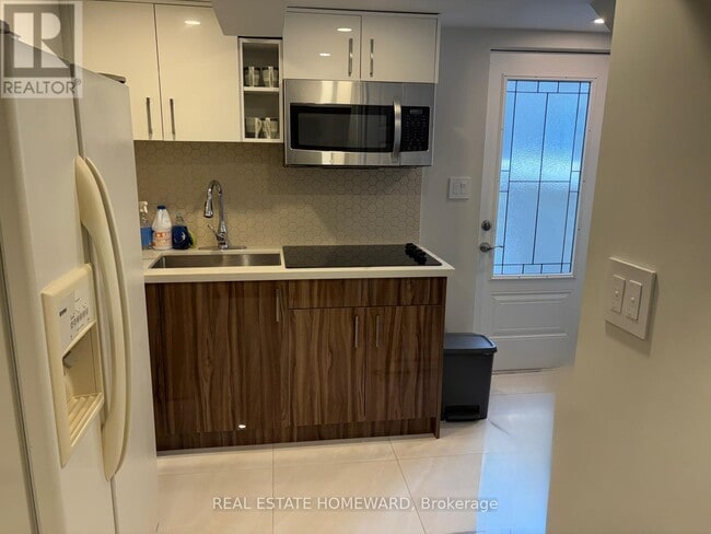 Building Photo - 33 Braeburn Dr