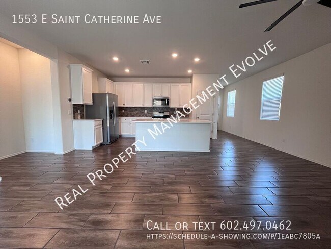 Foto del edificio - 1553 E Saint Catherine Ave