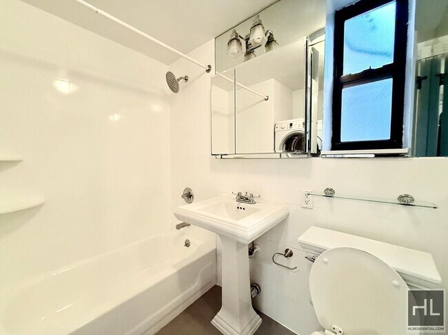 Foto del edificio - E 29TH ST.