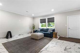 Building Photo - 238 Oriskany Blvd