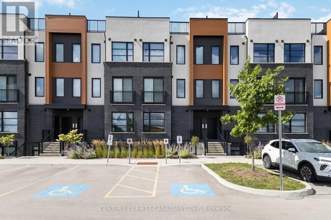 Building Photo - 3900 Savoy St