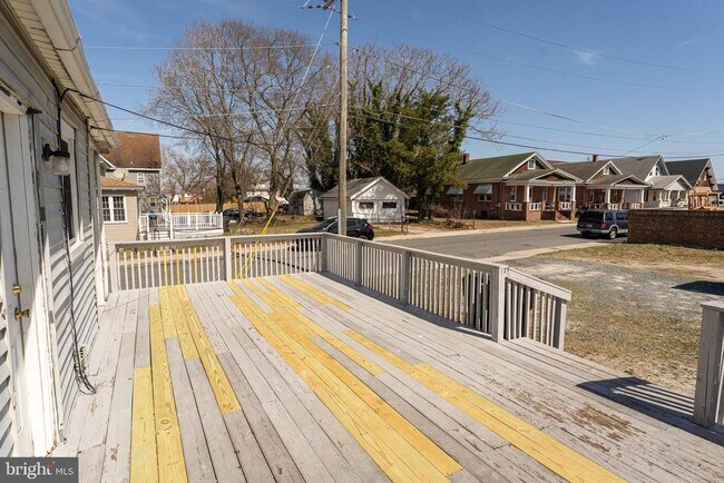 Foto del edificio - 915 N Division St